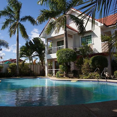 Sir Nico Guesthouse And Resort Plaridel  Buitenkant foto