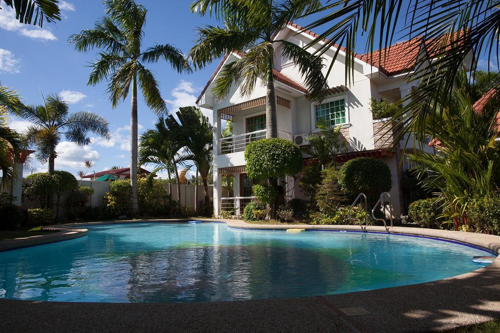 Sir Nico Guesthouse And Resort Plaridel  Buitenkant foto