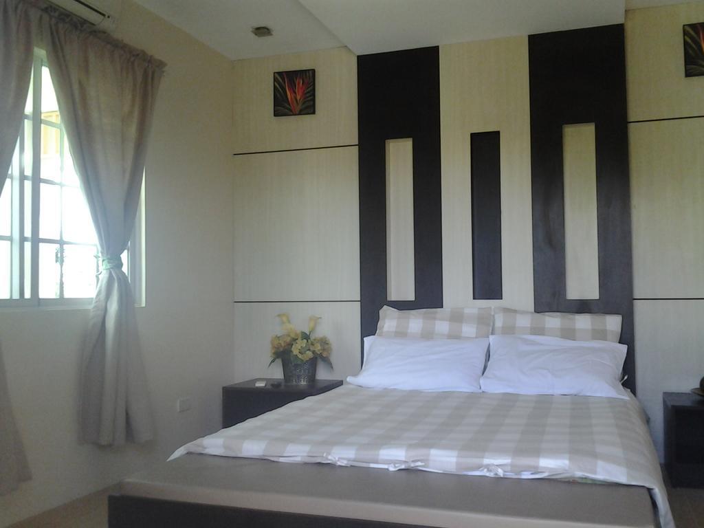 Sir Nico Guesthouse And Resort Plaridel  Kamer foto